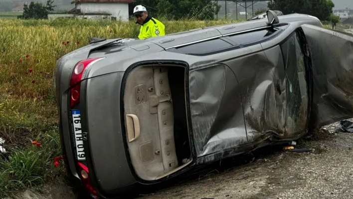 Manisa'da feci trafik kazası: 3 yaralı