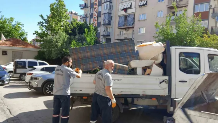 Şehzadeler'de günde 6 ton atık toplanıyor