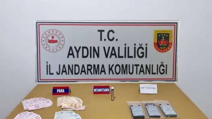 Söke'de durdurulan araçta uyuşturucu ve para ele geçirildi