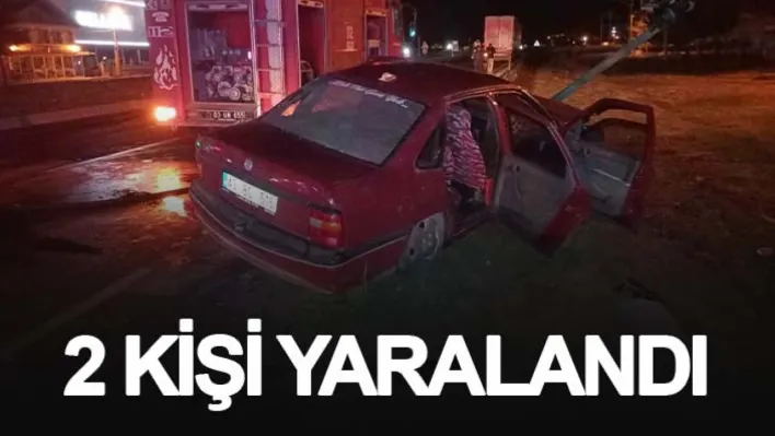 Tır ile otomobilin çarpıştığı kazada 2 kişi yaralandı