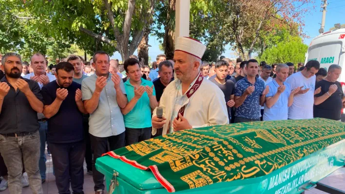 Trafik kurbanı olan CBÜ öğrencisi gözyaşları ile toprağa verildi