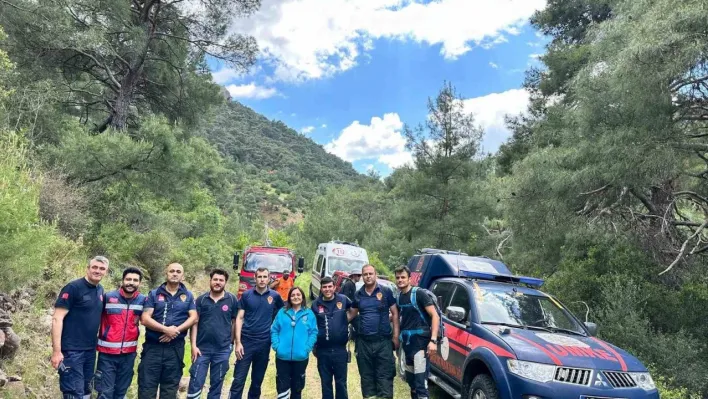 Trekking yaparken düşüp yaralanan vatandaş hastaneye kaldırıldı