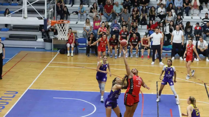 Turgutlu Belediyesi Kadın Basketbol takımı play-off için sahaya çıkacak