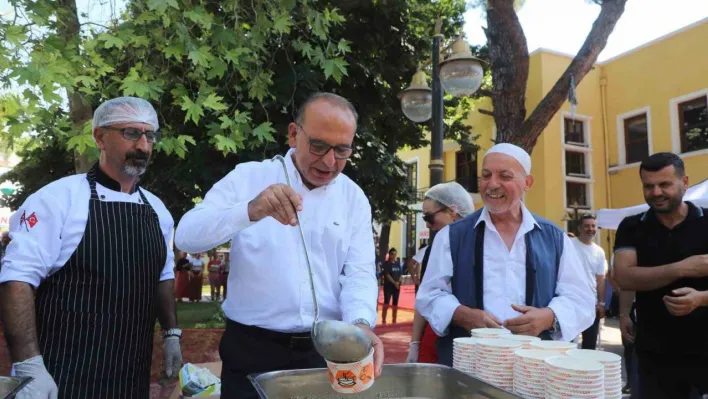 Turgutlu Belediyesinden aşure hayrı