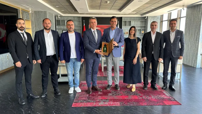 Türk Kızılay Manisa'dan, Manisa Büyükşehir Belediye Başkanı Zeyrek'e Ziyaret
