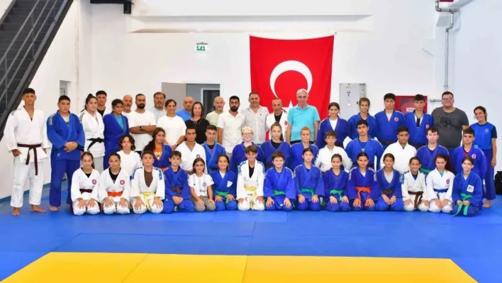 Yunusemre judoda yeni başarılara kenetlendi