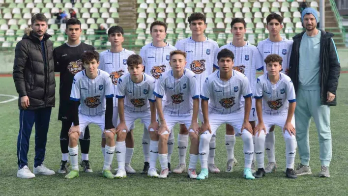 Yunusemre'nin U16'ları adım adım Türkiye Şampiyonası'na