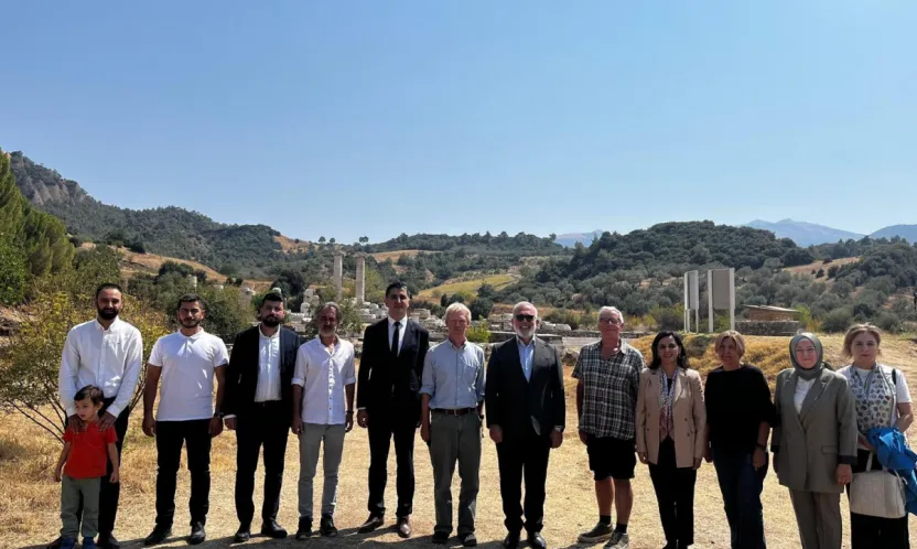 Bahadır Yenişehirlioğlu Duyurdu: Manisa İçin Heyecanlı Bekleyiş!