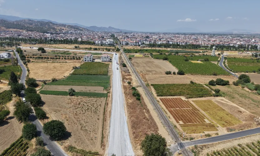 Büyükşehir Salihli'de Yol Çalışmasına Başladı
