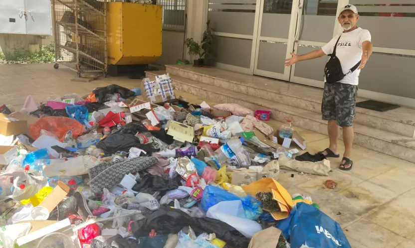 Diyanet bu yaparsa!…. Kirada anlaşamadığı yurt binasını çöplüğe dönüştürüp binayı terk etti..